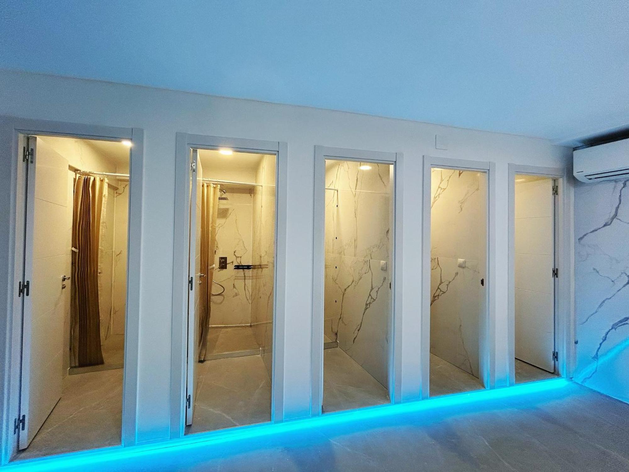Unplan Hostel Мадрид Екстер'єр фото